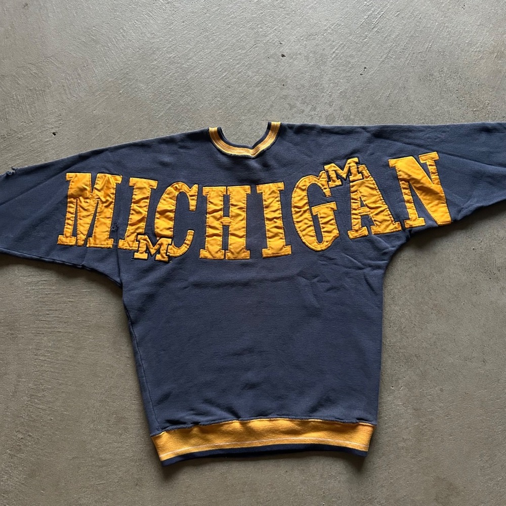 Vintage 90s Michigan Wolverines Sweatshirt Size Medium Blue Spell Out Crewneck